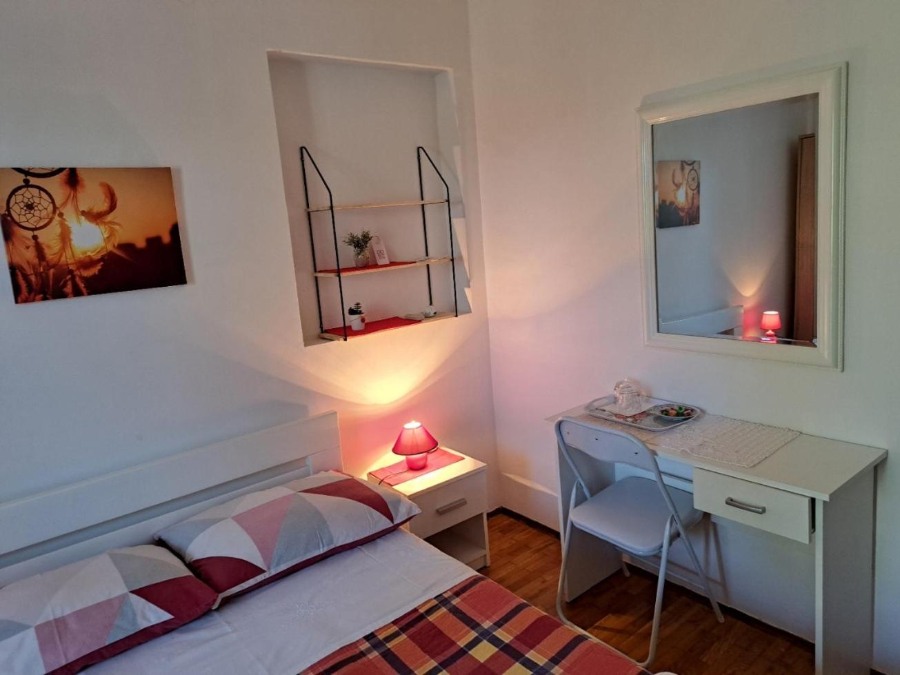 Accomodation Mirjana Rooms Porec Exterior photo