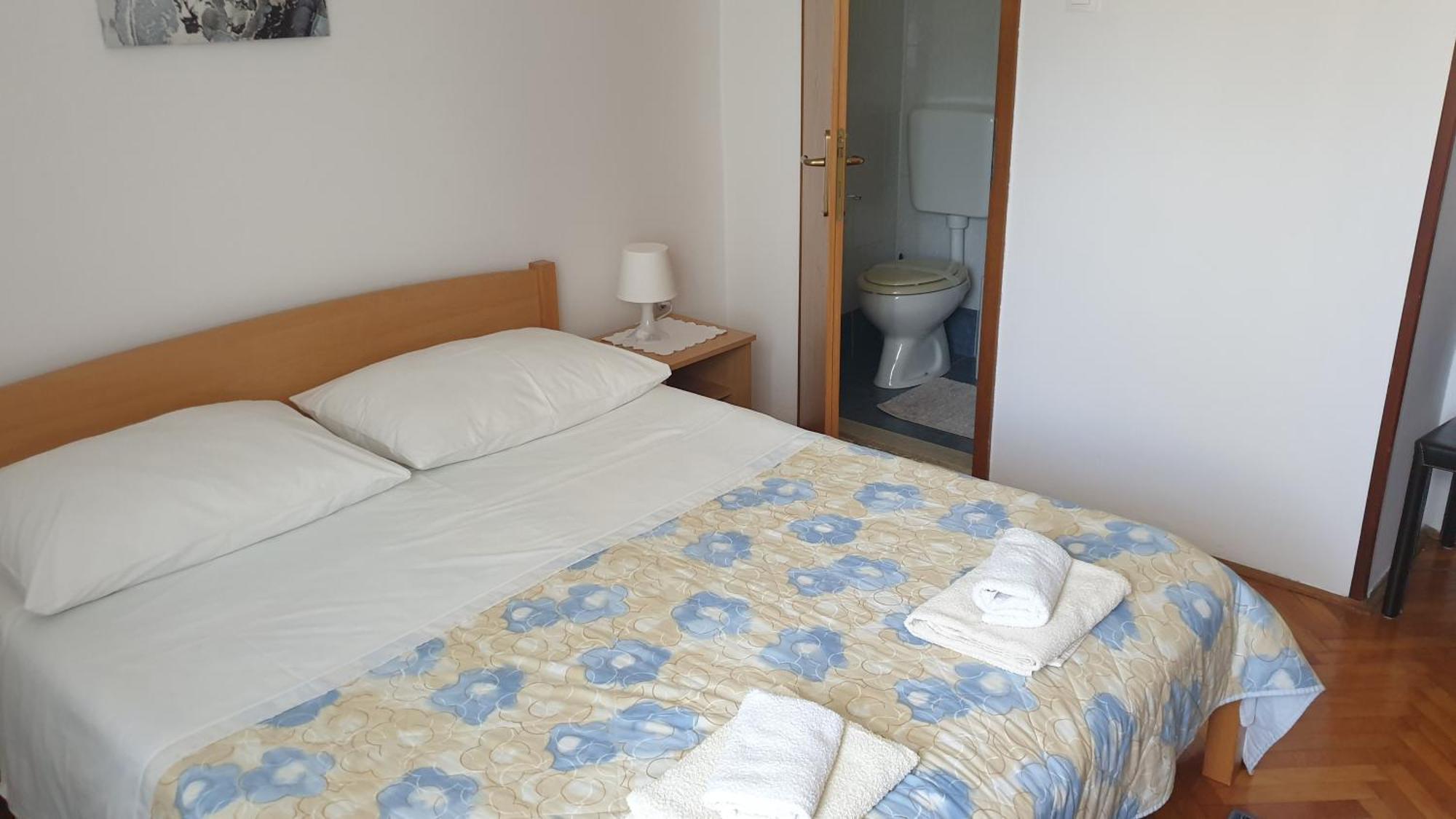 Accomodation Mirjana Rooms Porec Exterior photo